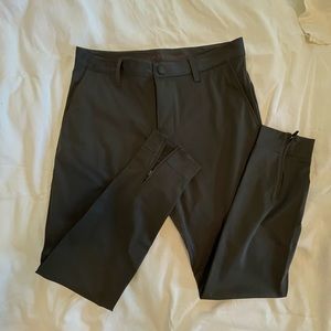 Rhone ORIGINAL COMMUTER JOGGER in  Green